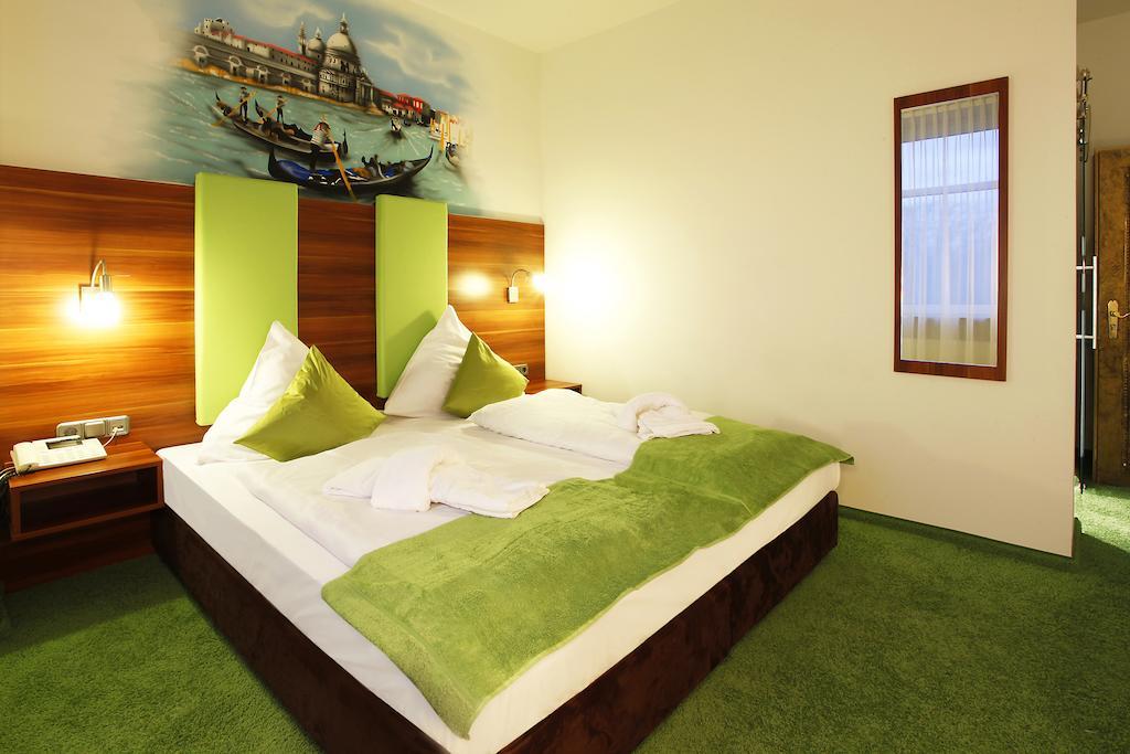 Warsteinerhof By Centro Comfort Köln Zimmer foto